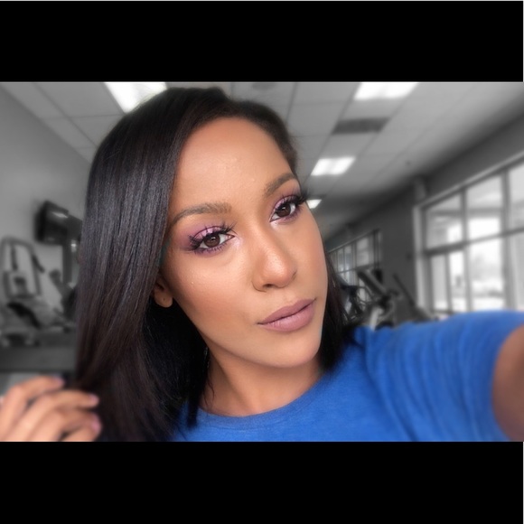 Meet your Posher, Kelli - Picture 3 of 6